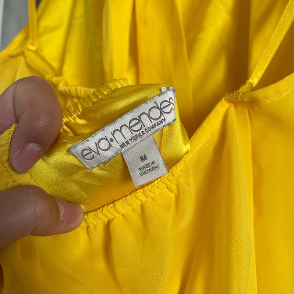 Yellow halter top - Picture 3 of 4